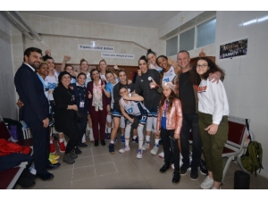 İzmit’in Perileri’ Türkiye Kupası’nda Galatasaray İle Mücadele Edecek