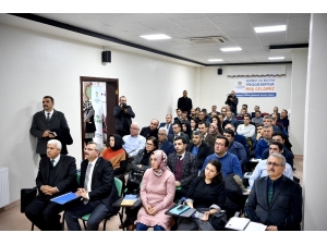 Belediye Personeli İngilizce Öğreniyor