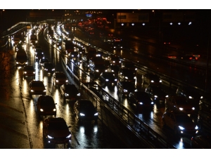 İstanbul’da Trafik Yoğunluğu Yüzde 80’lere Ulaştı