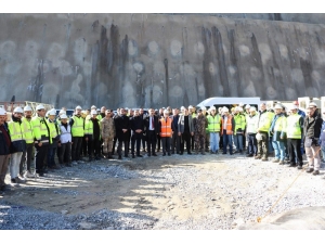 Avrupa’nın En Büyük Barajında Su Tutulmaya Başlandı