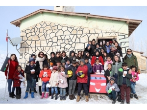Başkale Belediyesinden ‘Bir Oyun Bin Tebessüm’ Projesi