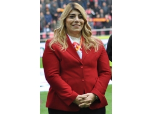 Kayserispor Başkanı Berna Gözbaşı: