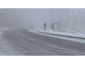 Kars’ta Sisten Bazı Uçak Seferleri İptal Oldu