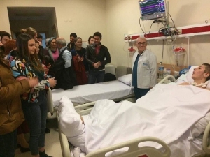 Dizi Oyuncularından Örnek Davranış