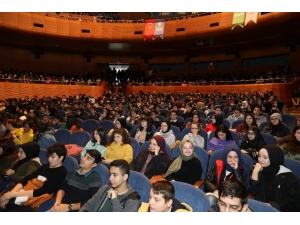 Üniversiteliler ‘Hocalara Geldi’