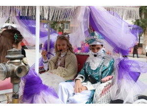 Öğrencilerden Erken Mesir Festivali