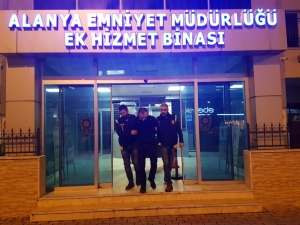 Alanya’da 11 Ayrı Suçtan 14 Yıl Hapis Cezasıyla Aranan Şüpheli Yakalandı