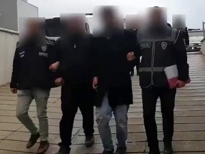 250 Bin Liralık Demir Sacı Satmaya Çalışan Dolandırıcılar Yakalandı