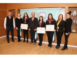 Madalyalı Hayme Ana Mtal Öğrencilerinden Müdür Başyiğit’e Ziyaret