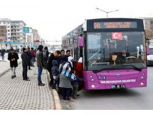 Van’da Üniversite Öğrencilerine Ücretsiz Taşımacılık Hizmeti