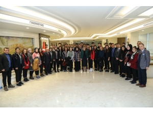 Başkan Şahin, Öğrencilerle Buluştu