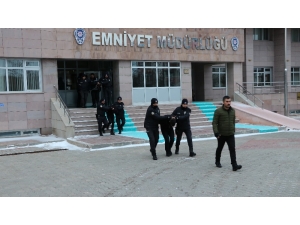 Bahis Dolandırıcıları Yakalandı