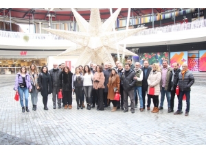 41 Burda Avm Gazetecileri Ağırladı