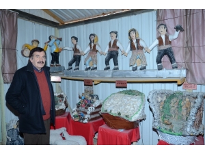 Emekli Öğretmene Maket Yapımı Enografik Sanatçı Kartı