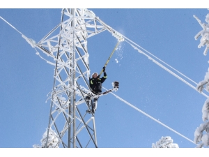 Uludağ’da Zorlu Mesai