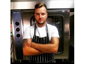 İhtiyaç Sahibi Üniversitelilere Ücretsiz Yemek