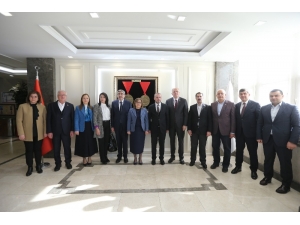 Ak Partili Kandemir Başkan Şahin’i Ziyaret Etti