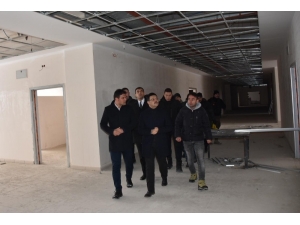 Kaymakam Doğramacı, Hastane İnşaatında İncelemelerde Bulundu