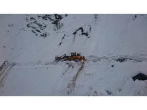 Adıyaman’da Köy Yollar Ulaşıma Açıldı