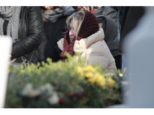 Tren Kazasında Ölen Oğuz Arda’nın Yakınları Doğum Gününde Kabrini Ziyaret Etti