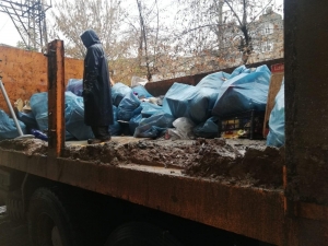 Kömürlükten Bir Kamyon Çöp Çıktı