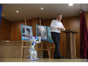 Başkan Kartoğlu’ndan Dev Kütüphane Müjdesi