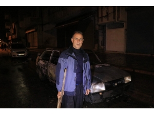 Kendisini Babasına Şikayet Eden Kişinin Arabasını Kundakladı