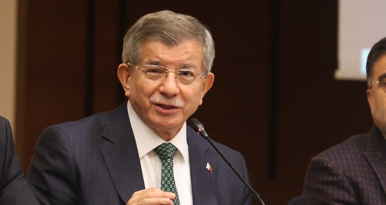 ahmet-davutoglu-gelecek-partisi-nin-siyasi-faaliyetlerini-sonlandirma-karari-aldiklarini-duyurdu