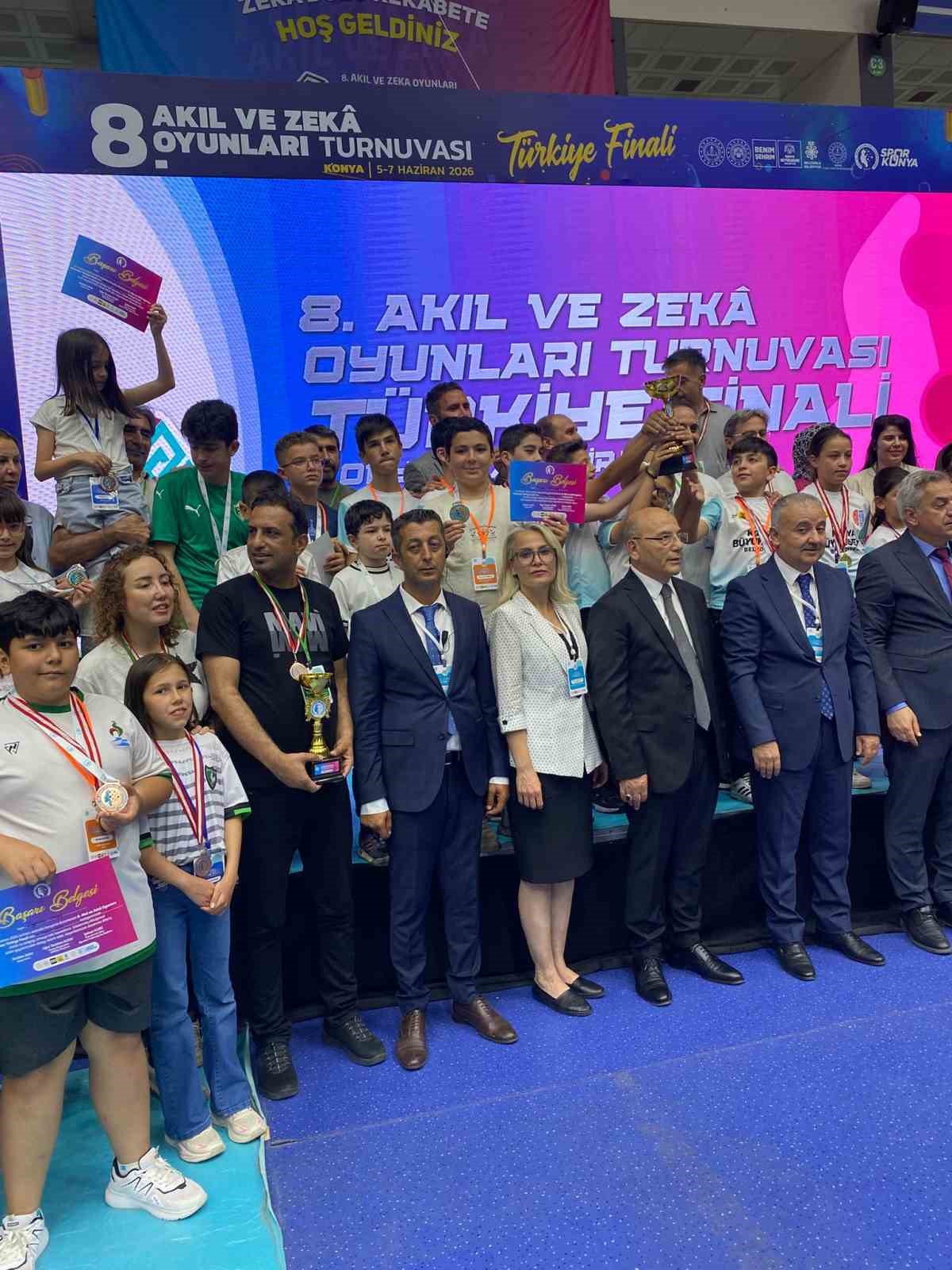 siverekli-ogrenci-akil-ve-zeka-oyunlarinda-turkiye-birincisi-oldu