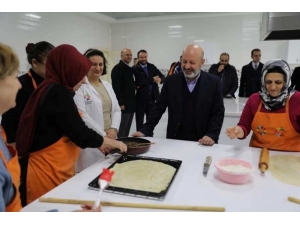 Kocasinan Belediyesi, 86 Branşta 33 Bin 289 Kişiye Eğitim Verdi