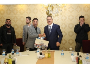 İha Temsilcisi Taş, Yılın Gazetecisi Seçildi