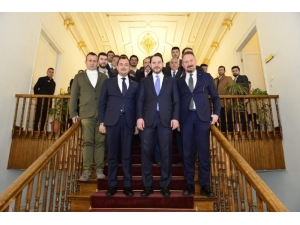 Bakan Albayrak İle Çekilen Fotoğraf Tekirdağ’da Tartışma Konusu Oldu