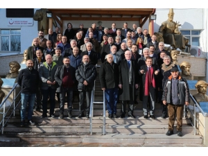 Kazım Kurt Hacı Bektaş Veli Vakfı Ve Derneği’ni Ziyaret Etti