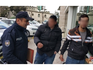 Cep Telefonu Hırsızlığına 3 Gözaltı