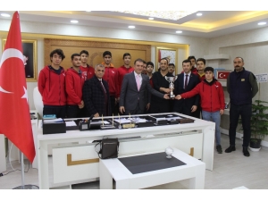 Sınav Koleji Basketbol Takımı, Bölge Turnuvasında Diyarbakır’ı Temsil Edecek