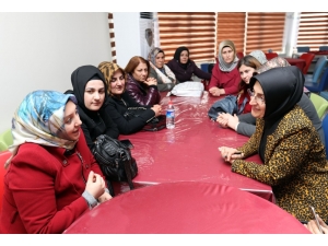 Van’da Gönülden Gönüle Dost Sohbetlerine Yoğun İlgi