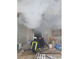 Karaman’da Çakmakla Oynayan Çocuk Evlerini Yaktı