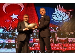 A Milli Takım’a, Türkiye’ye Değer Katan Marka Ödülü Verildi