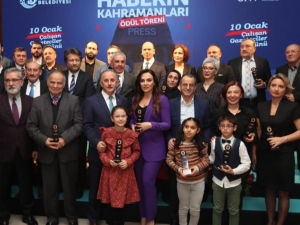 Depremin Kahramanlarına Ödül