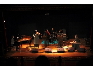 Mamak’ta Kadın Kadına Konser