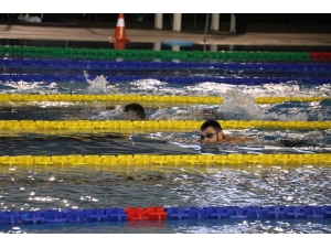 Sırp Yüzme Milli Takımı Erzurum’da Kampta