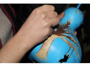 Öğretmen Ve Sağlıkçıların Elinden "Su Kabağı" Sanata Dönüşüyor