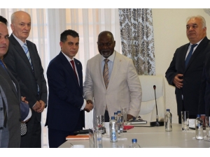 Başkan Cevahiroğlu: “Fildişi Sahili Cumhuriyeti, Afrika’nın Parlayan Yıldızı Konumuna Geldi”