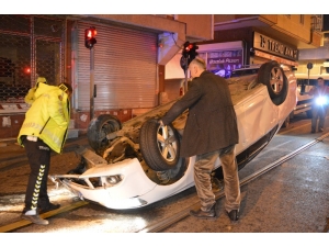 Dur İhtarına Uymayarak Kaçan Otomobil Takla Atarak Durabildi