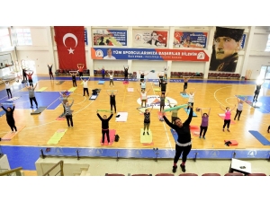 Muratpaşa’da Sabah Sporu Programları