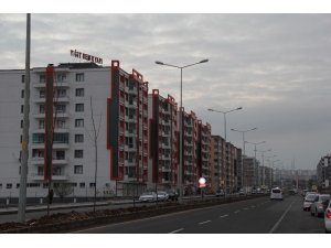 Türkiye’nin En Büyük Mahallesini En Güzel Mahalle Yapmak İçin Kolları Sıvadı