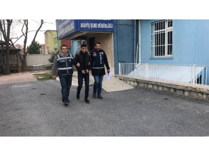 Kuzenini Bıçaklayan Şahıs, Yurt Dışına Kaçmak İsterken Yakalandı