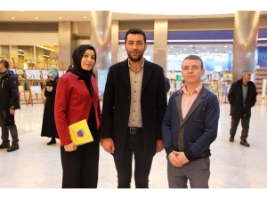 “Çizimlerle 40 Hadis” Sergisine Yoğun İlgi