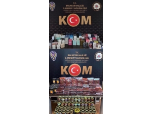 Polisten Kaçak Parfüm Ve Nargile Tütününe Operasyon