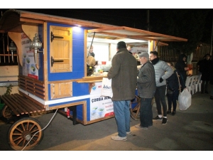 Menderes’te Sıcak Çorba İkramı